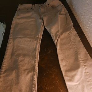 Khaki Levis
